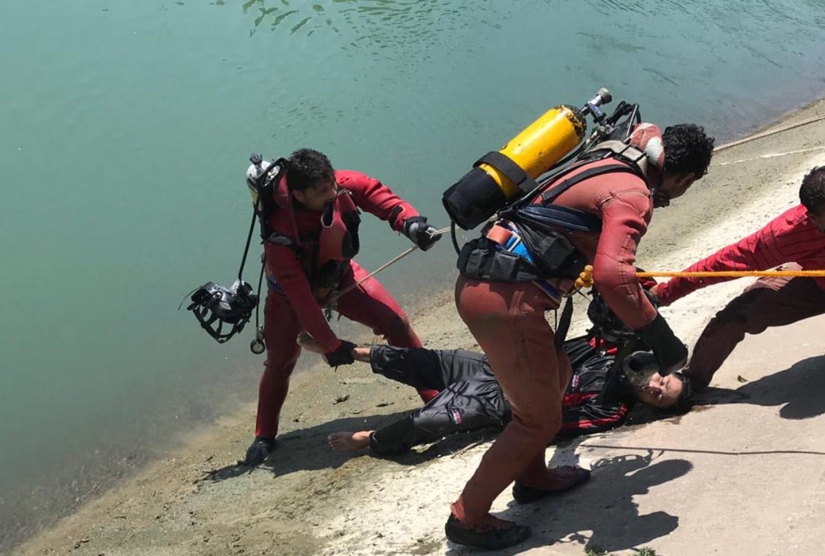 Two brothers killed in accident swift car recovered from Beas Satluj Link Canal Mandi Himachal
