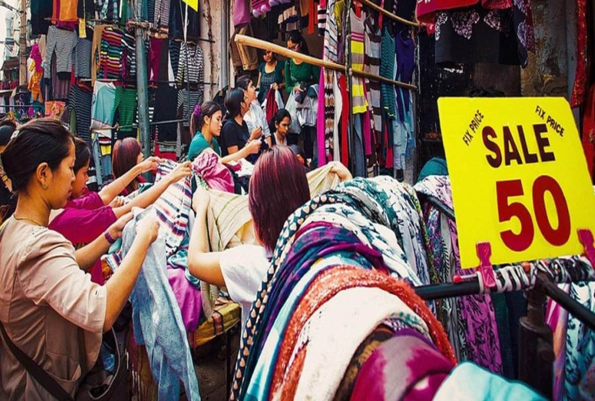 cheap and best market for street shopping in delhi