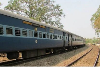 barauni-new delhi special trains cancelled due to Maintenance work till 11th may