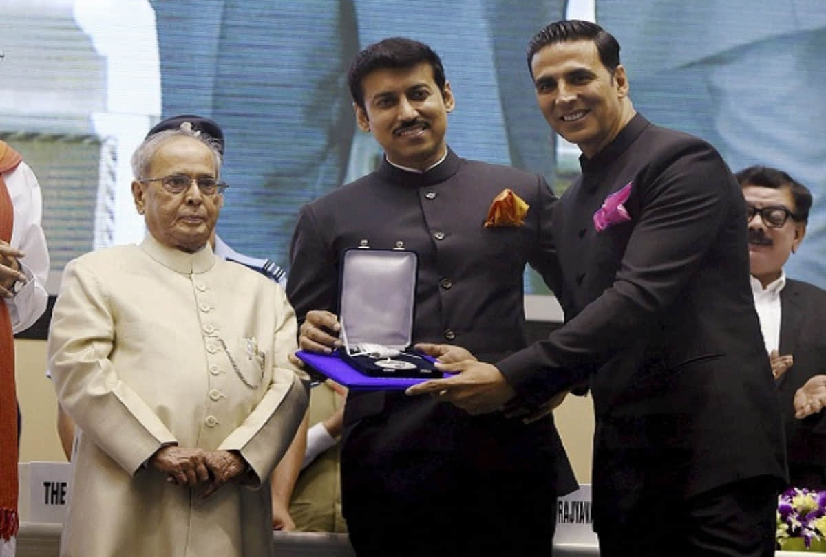 akshay kumar troll to won national award after citizenship