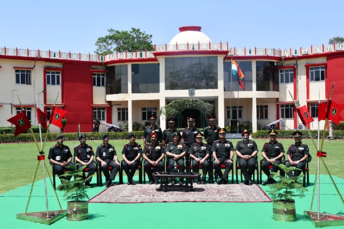 Army Chief General Bipin Rawat suddenly arrived in Meerut Cantonment