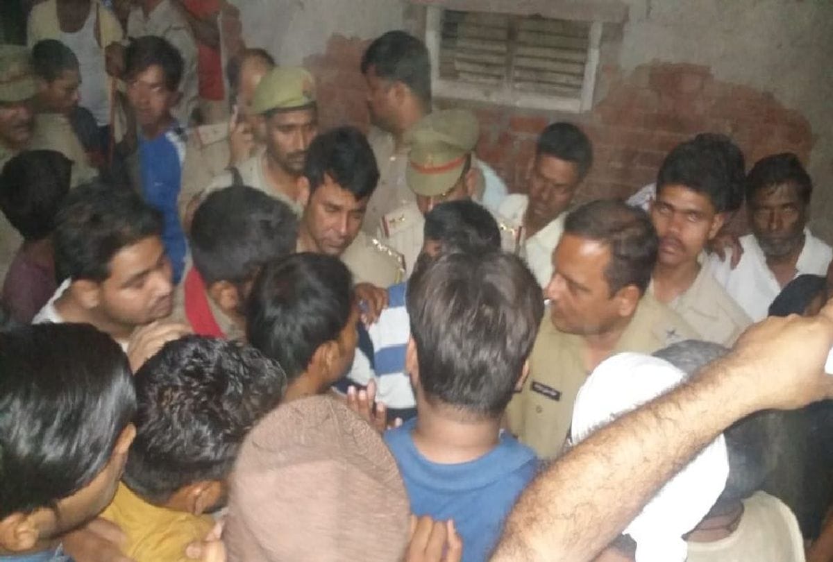 girl killed with axe by young man in agra