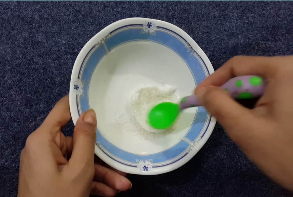 Remove All Unwanted Hair with the help of toothpaste in just 5 minutes