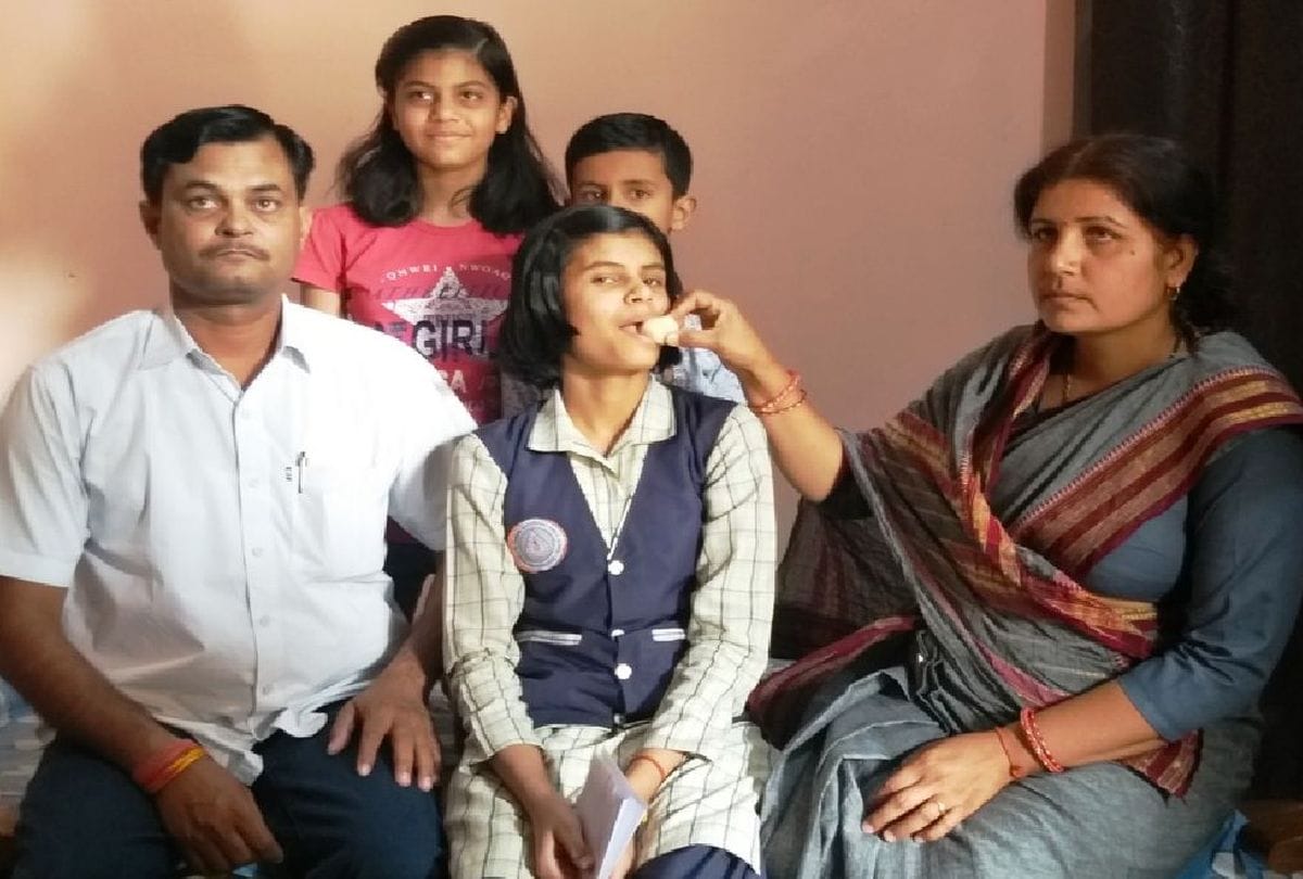 cbse 10th result 2019 Arushi yadav district topper in firozabad