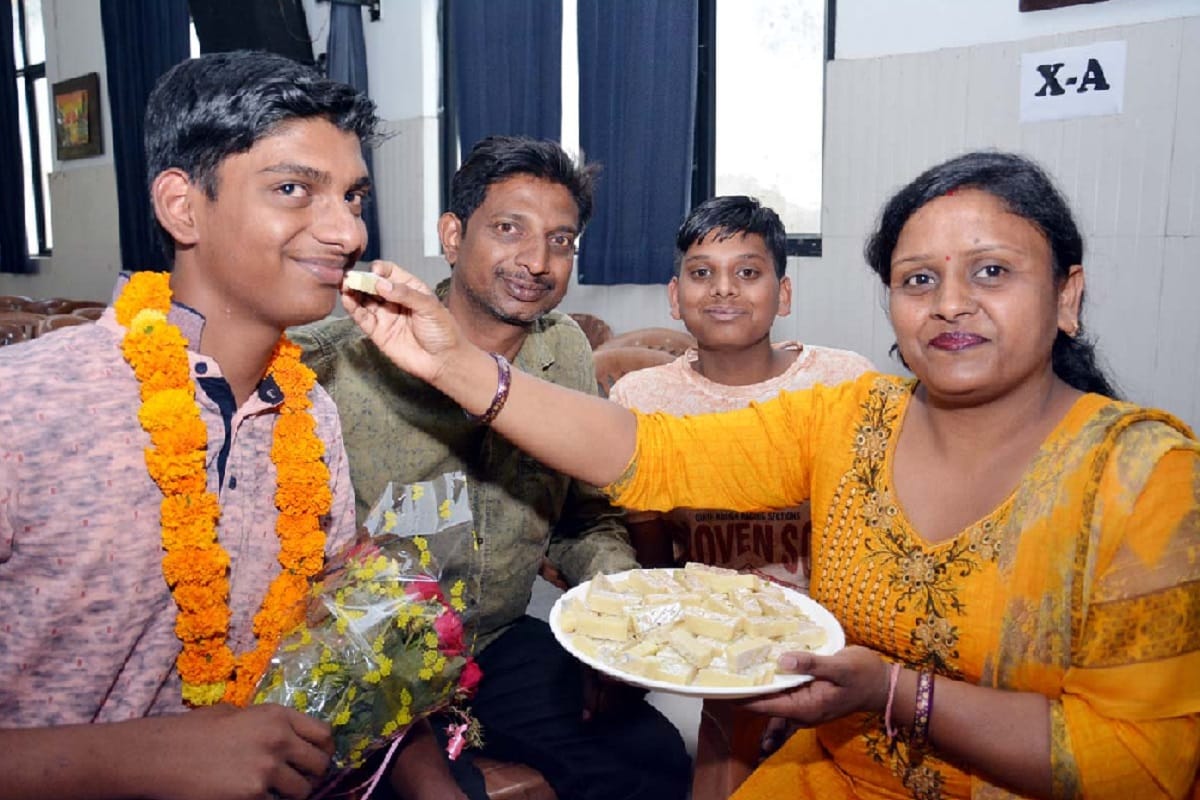CBSE 10th Result 2019: A district topper Saksham Mittal wants to become IAS officer