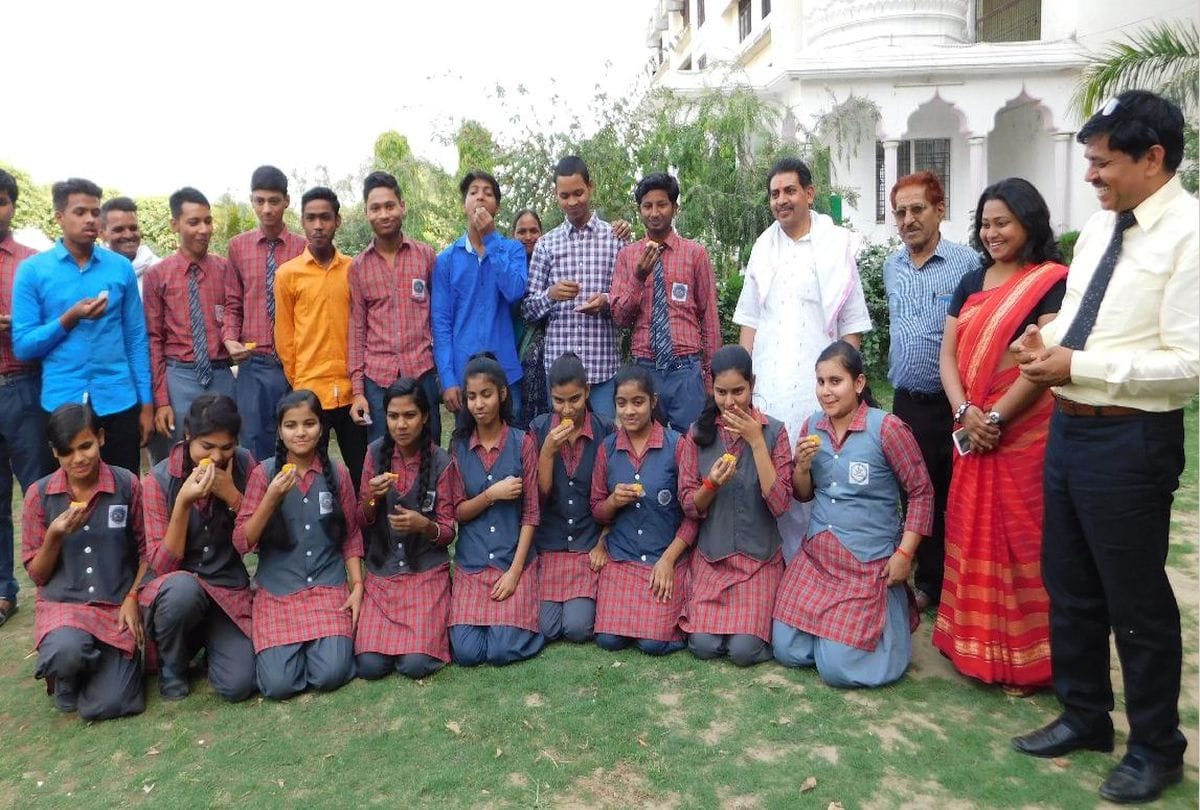 cbse result 2019 mainpuri district toper want to ias for serve country