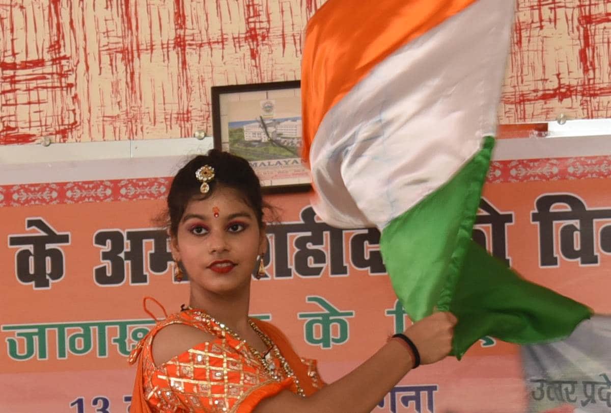 chetna tewari danced in 70 songs in 15 hours