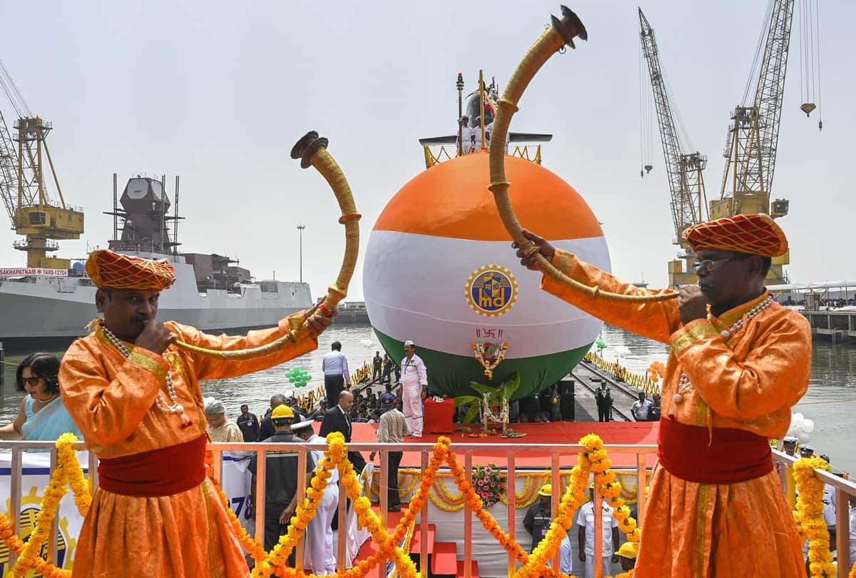 Indian Navy INS Vela Scorpene class submarine Specification Project 75