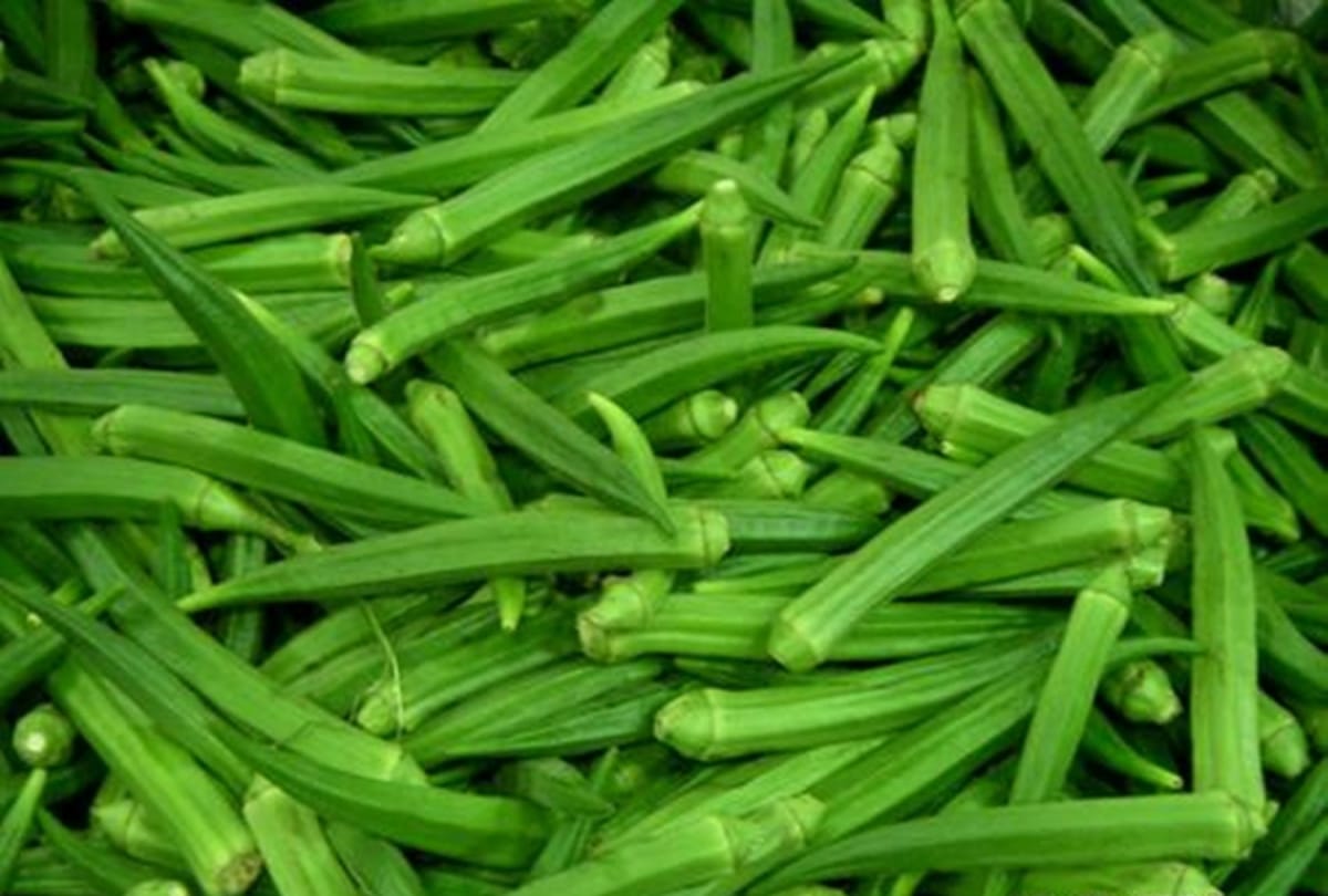 Jammu and Kashmir: Brinjal and ladyfinger being taken from farmers at Rs 5 per kg in mandis, Rs 20-25 per kg being sold at the shop