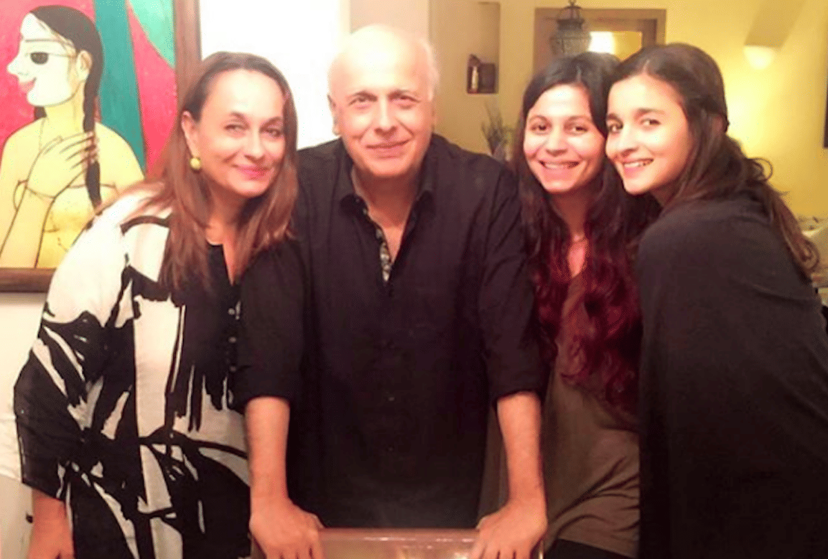 student protest of caa by national anthem mahesh bhatt reaction
