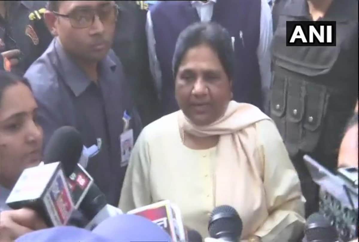 Lok Sabha Chunav 2019: Celebrities who cast votes in fifth phase polls