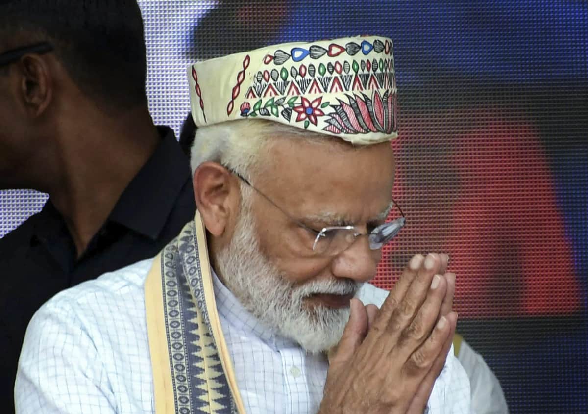 Narendra Modi 70th birthday Know Interesting facts about Dairy and Books written by PM Modi