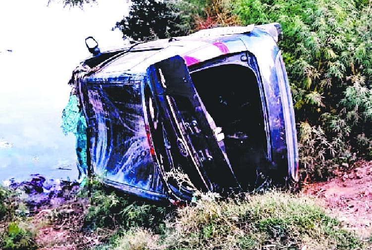 Four People including akali dal leader harjit singh died in road accident