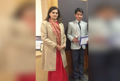 cbse class 10 result 2019 know who is siddhant pengoriya first topper gets 499 marks  all about him