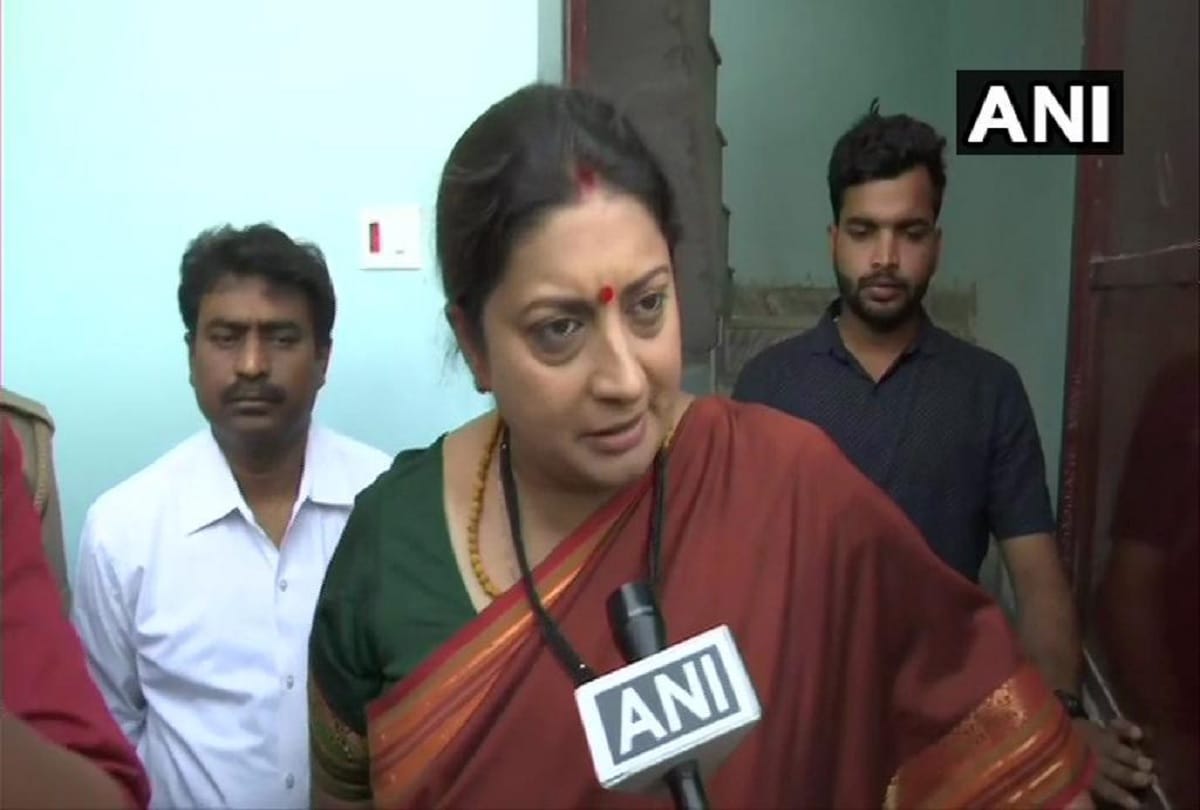 Smriti Irani visits Nathdwara temple in Rajasthan