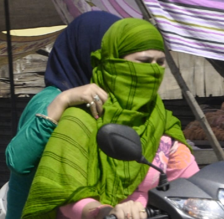 paara pahucha 41 ke paar, log garmi se behaal