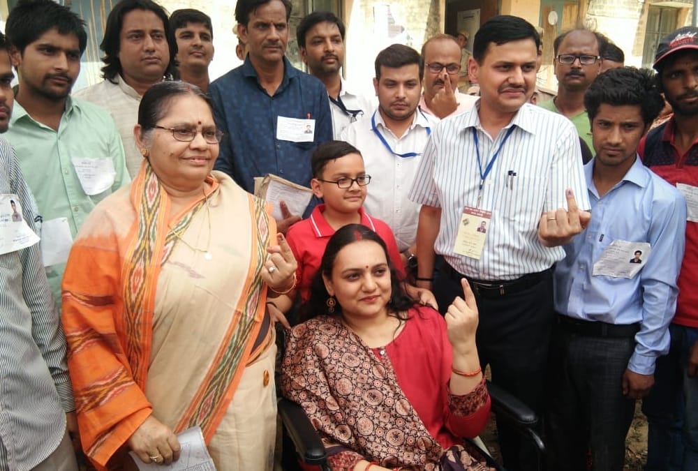 Lok Sabha Elections 2019 live voting of Fifth Phase 14 Seat Of Uttar Pradesh