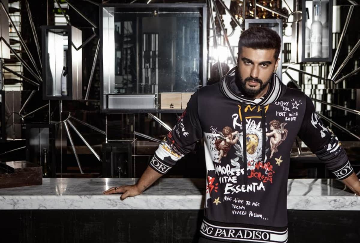 Arjun Kapoor lends hundred couples fighting cancer this Valentine's