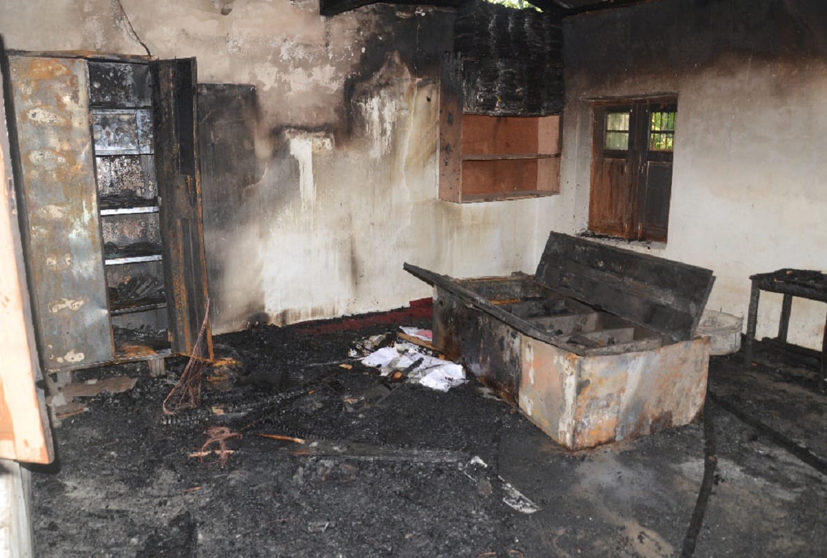 Lok Sabha Chunav 2019: Violence in Anantnag during Polling, Grenades and petrol bombs hurled