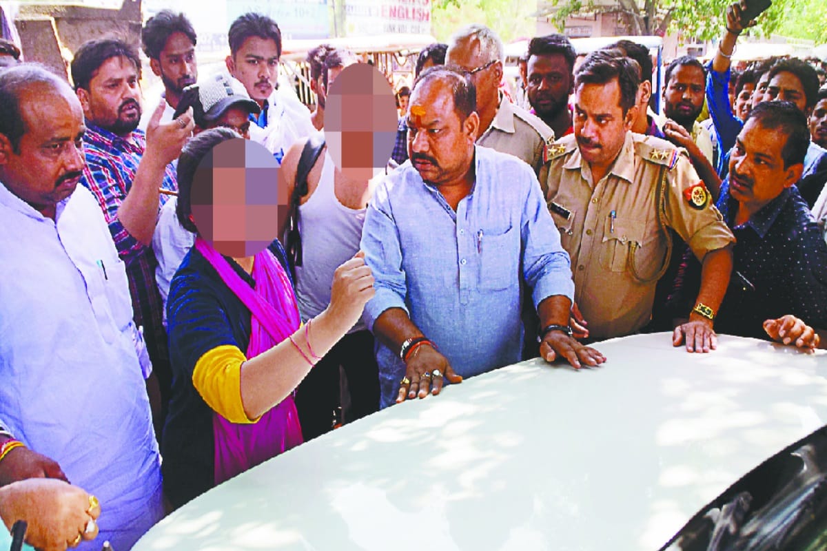 BJP leader started to tell himself BSP leader after beaten the couple in Meerut