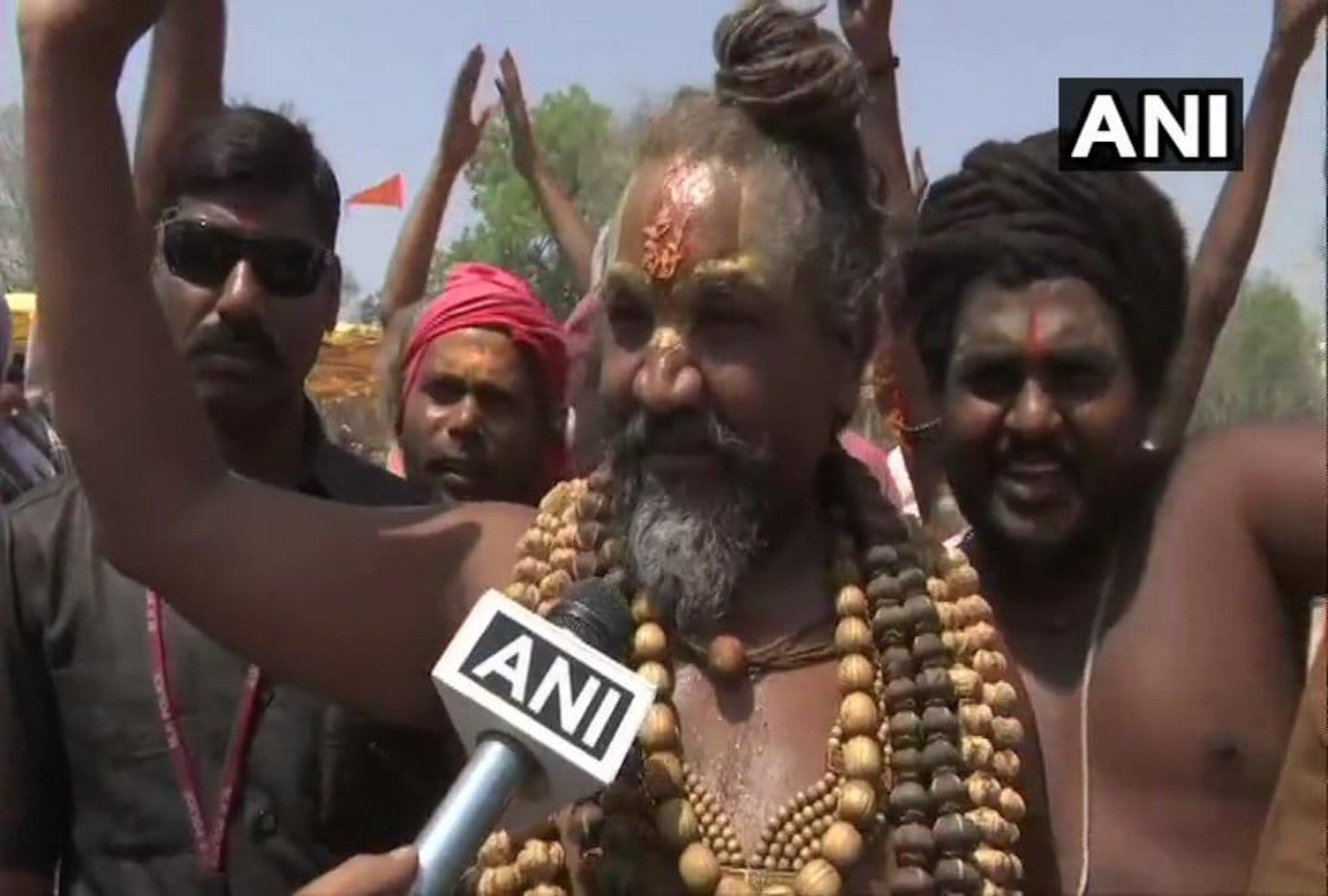 Lok Sabha chunav 2019: FIR against Computer Baba for violating Model Code during Digvijay campaign