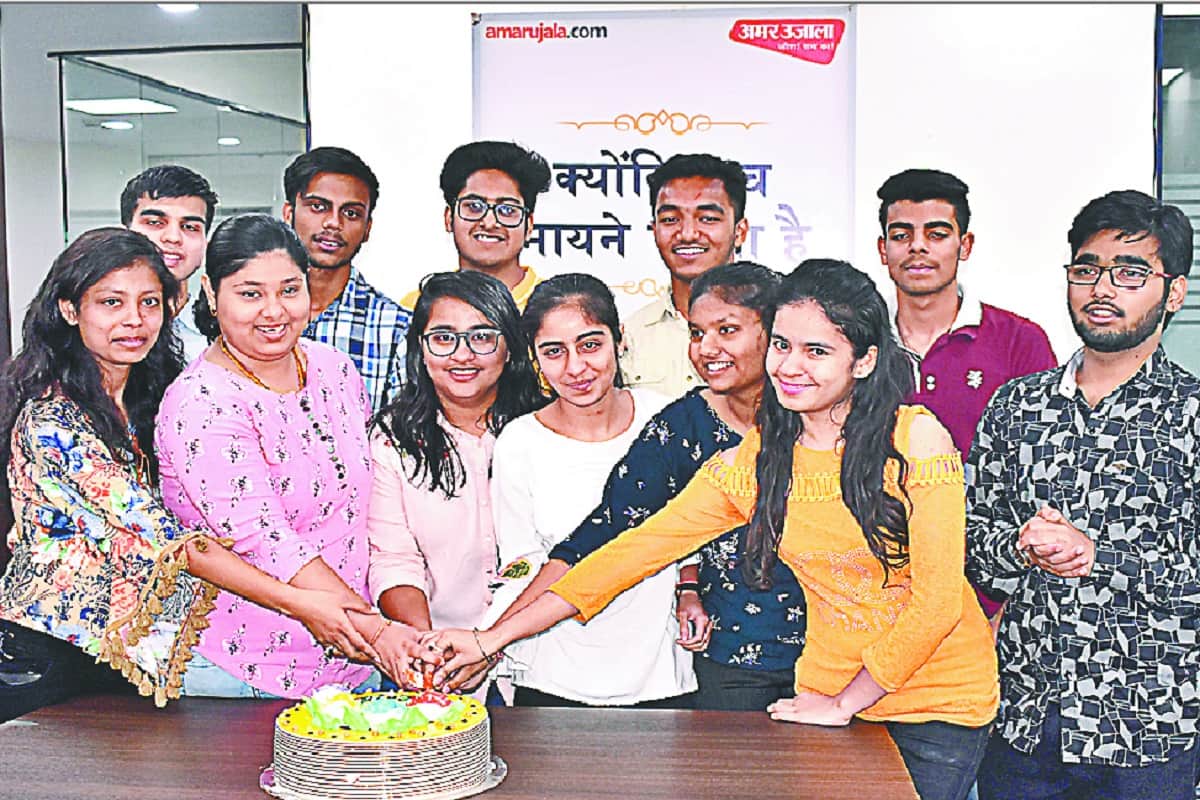 Amar Ujala honored toppers of ICSE Board at Meerut