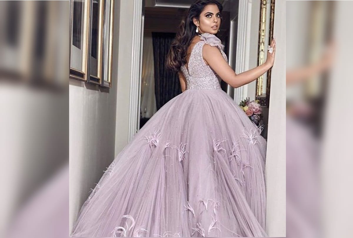 isha Ambani looks like a princess as she makes her debut at the MET Gala 2019