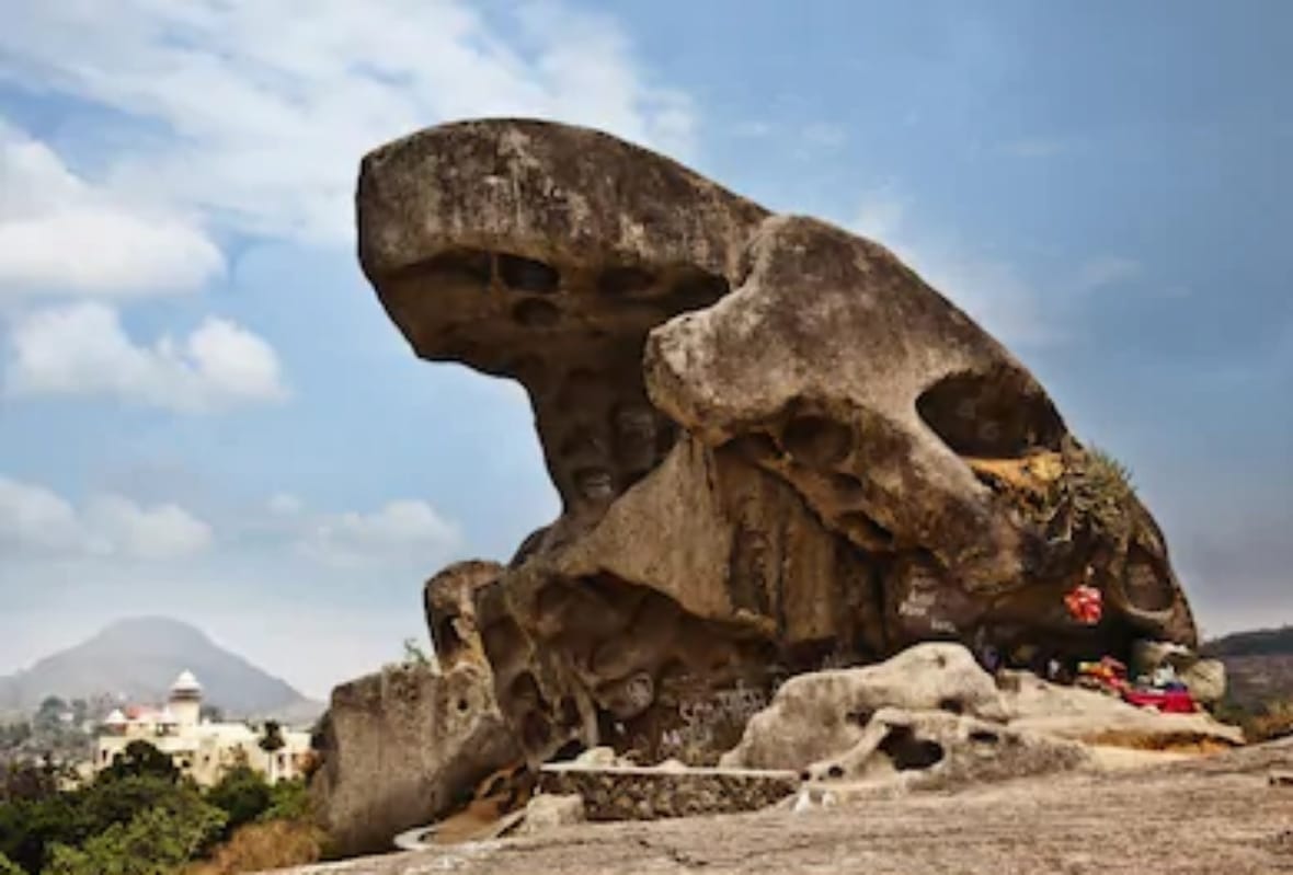 plan a trip to hill station mount abu near Delhi
