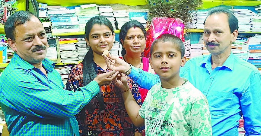 Almora's stuti topped the district with 98.5 percent marks