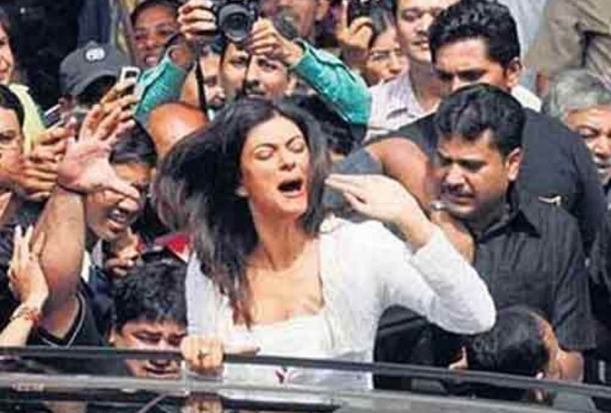 Anushka Shetty To Dimple kapadia celebs who misbehave by their crazy fans