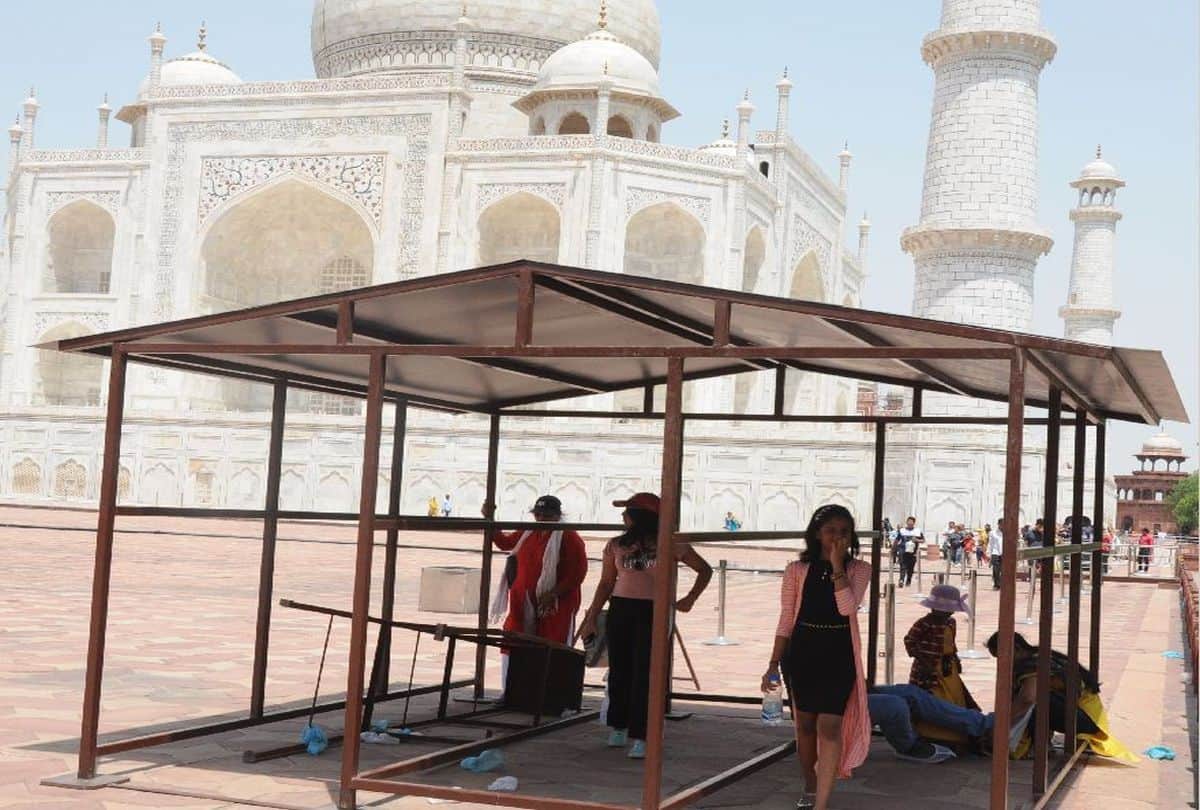 shoe cover for taj mahal tourist necessary Recommendation by Archaeological Survey of India