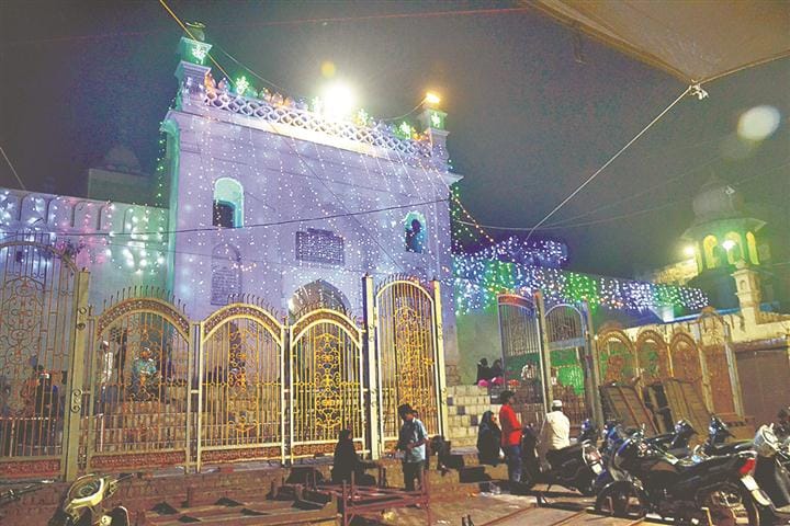 Ramzan Mubarak: First Rosa today