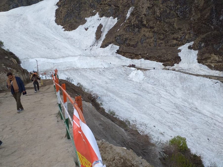 Pilgrims shocked to see Glacier in kedarnath dham for char dham yatra 2019