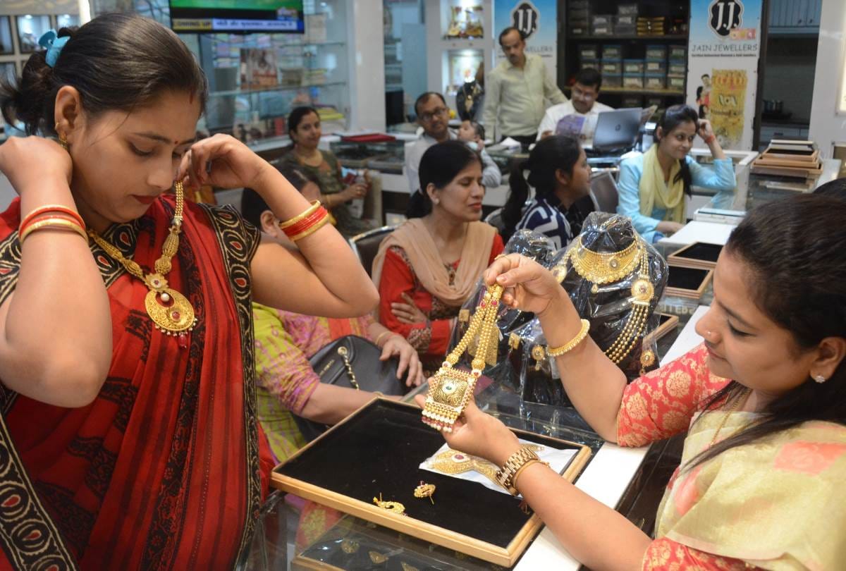 21 crore rupees shopping on akshaya tritiya