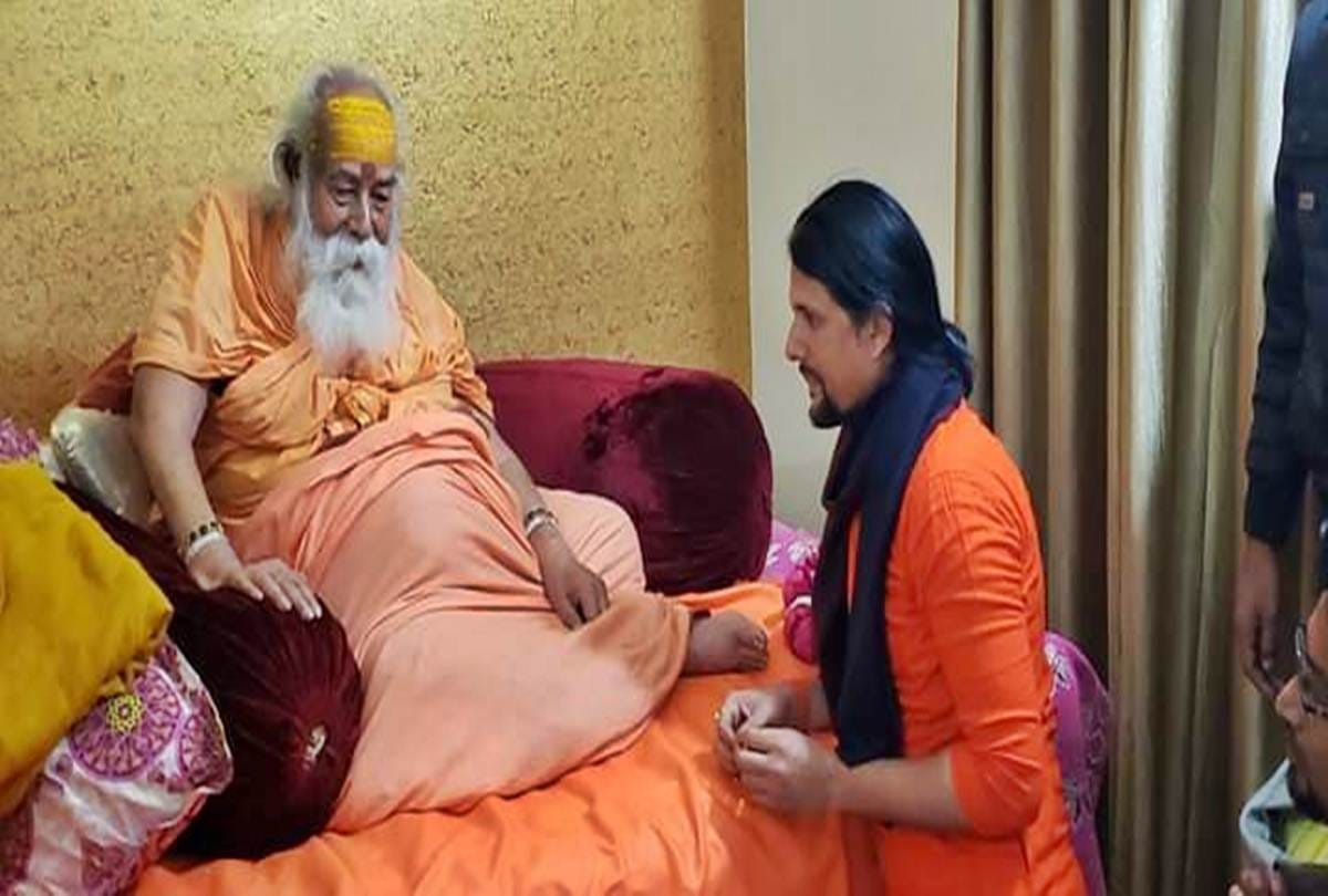 Anand giri arrested in Australia in physical assault case with Women, Know saints Reaction