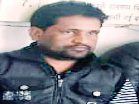 र बंदी रामघाट निवासी रामकेश यादव पुत्र रामशरण