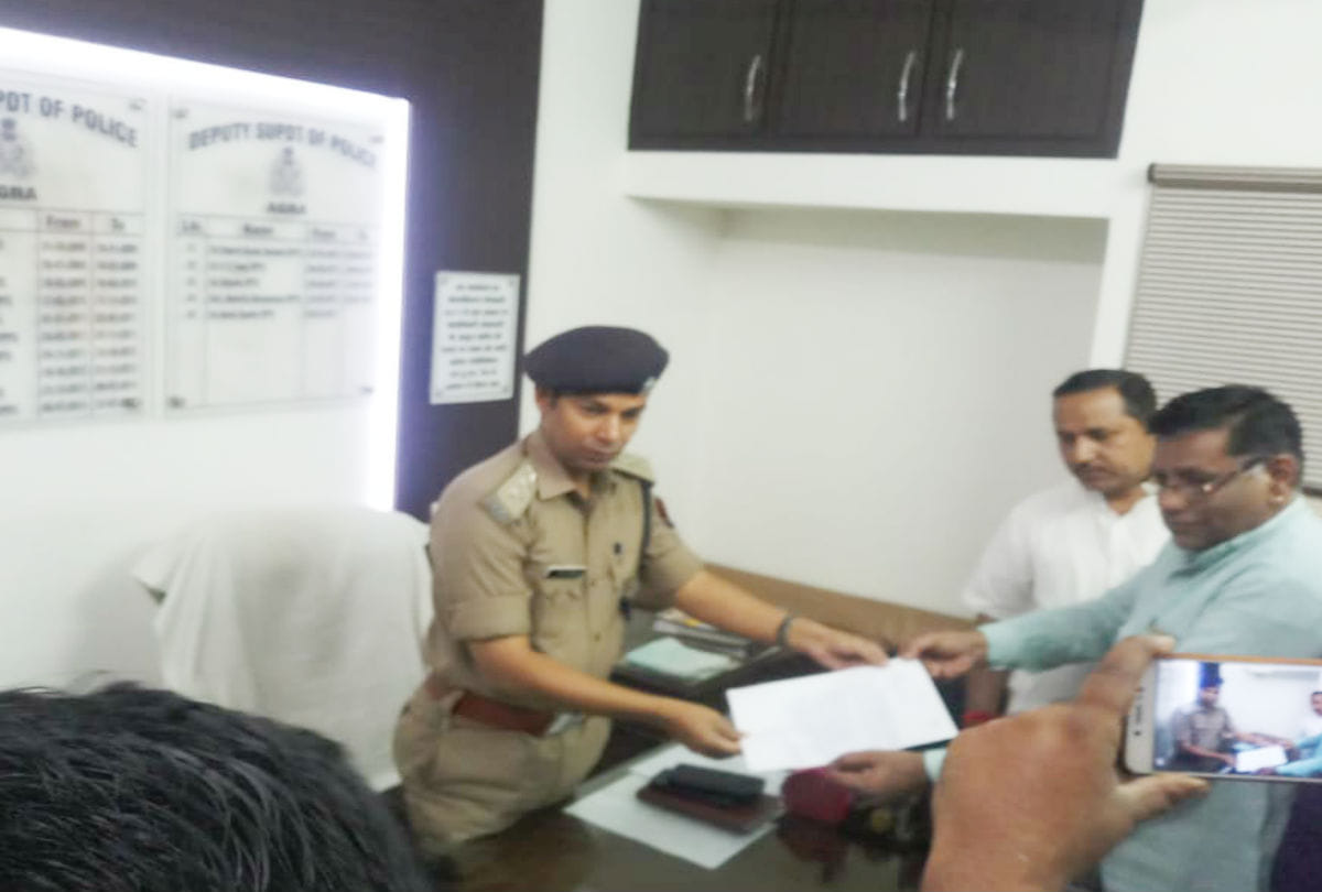 bjp leader complaint to police against Tej Bahadur Yadav in agra over pm modi murder