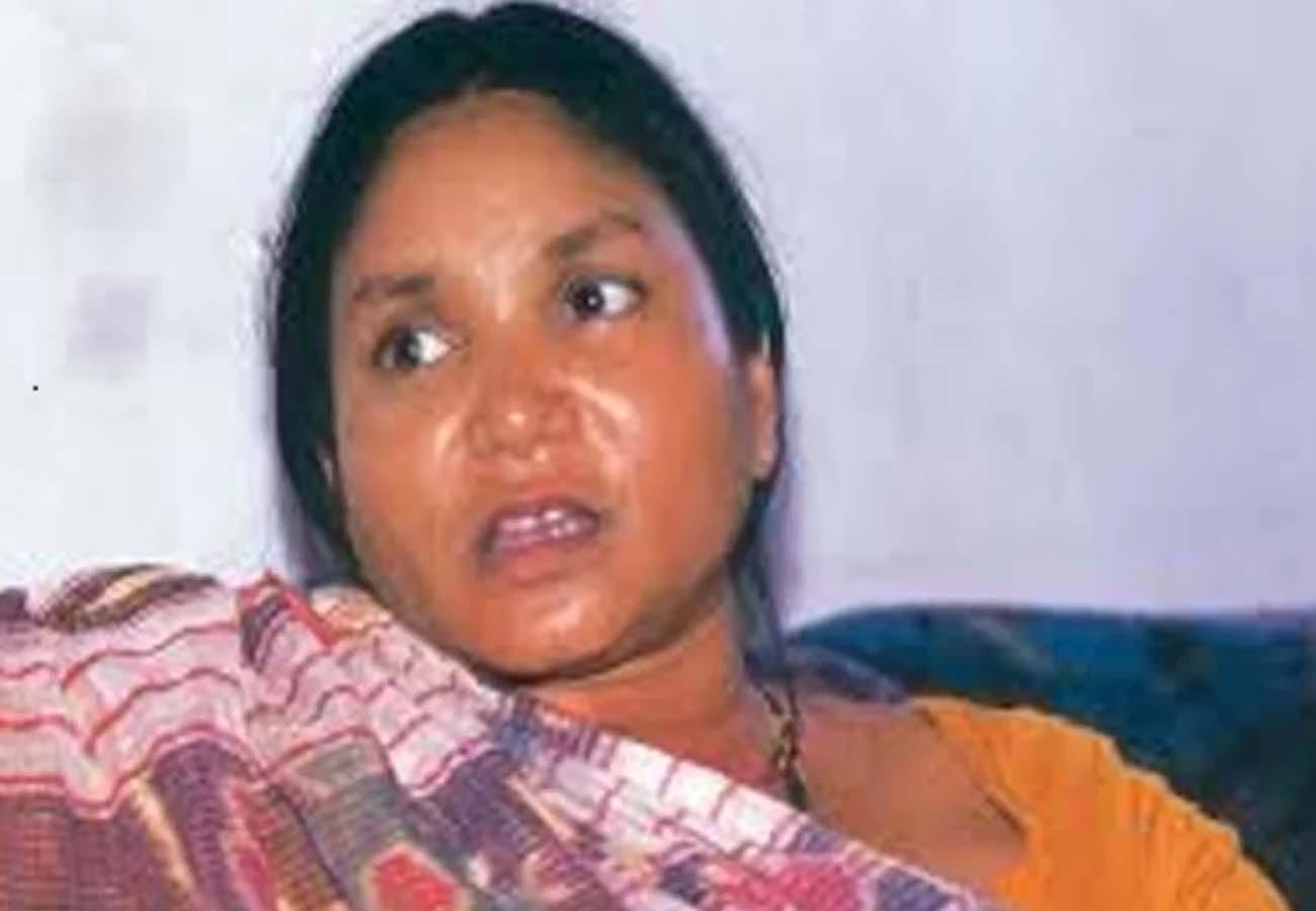 Lawyer fighting case against Phoolan Devi died