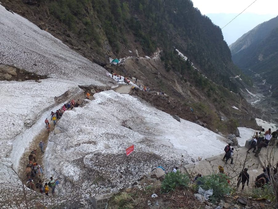 Pilgrims shocked to see Glacier in kedarnath dham for char dham yatra 2019