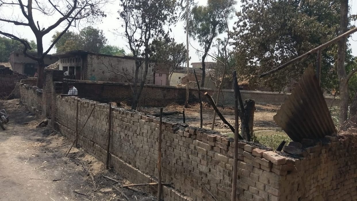 मशरूम फार्मिंग प्रोजेक्ट व जैविक खेती प्लांट में लगी आग