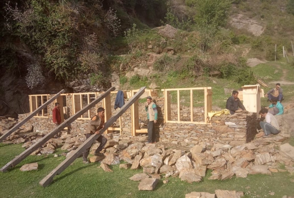 villagers started school construction kullu himachal pradesh