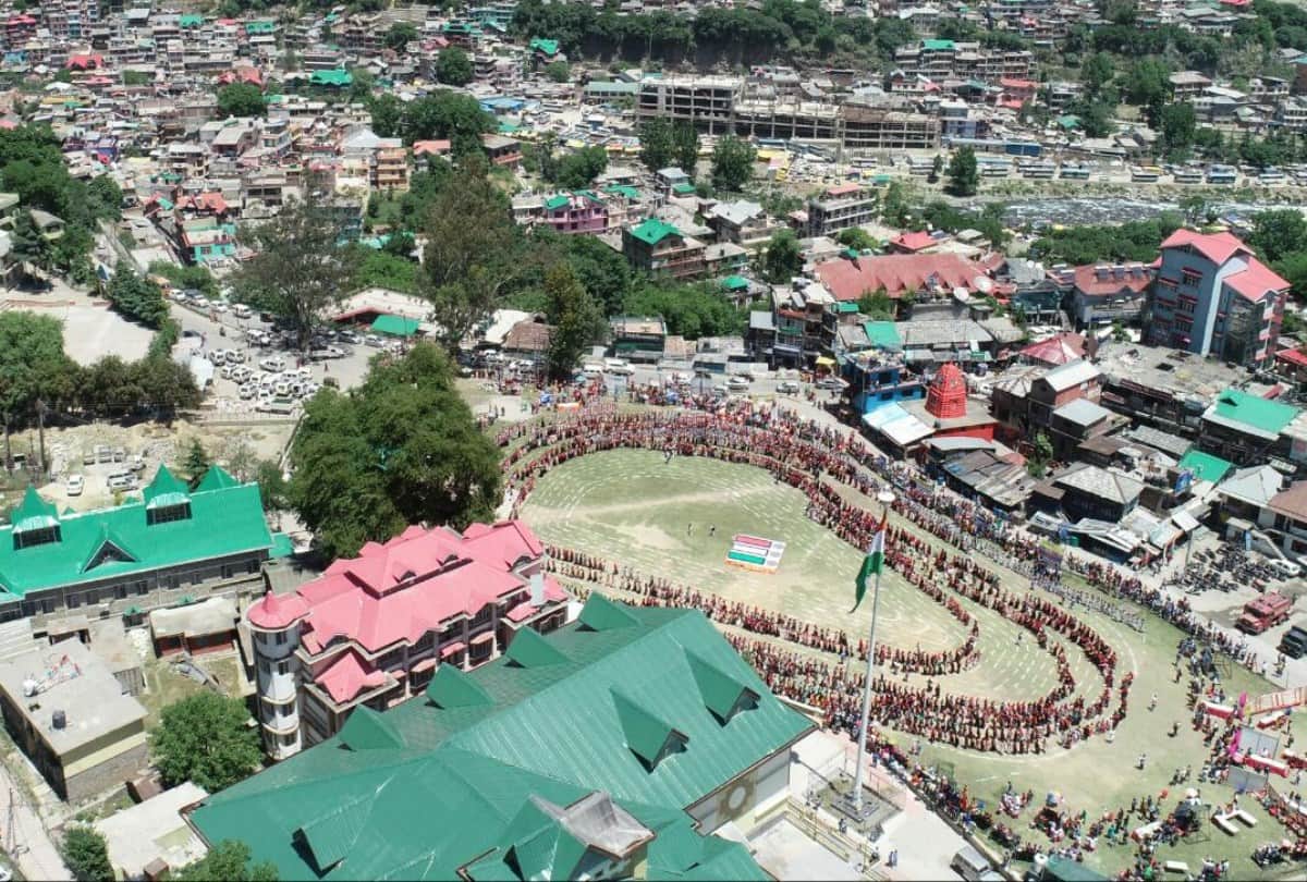 five thousand women traditional dance Nati in India book of records in Kullu Himachal Pradesh