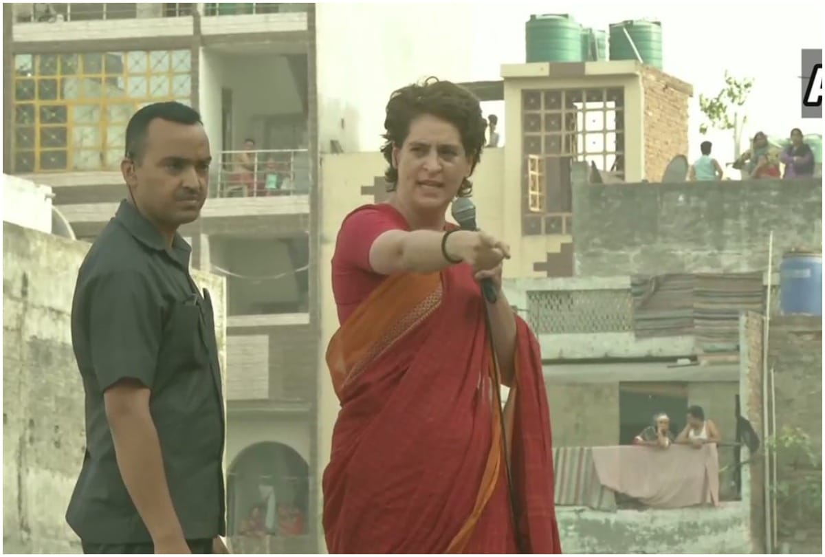 Lok Sabha Chunav 2019: Priyanka Gandhi holds road show in support of Sheila Dikshit in Delhi