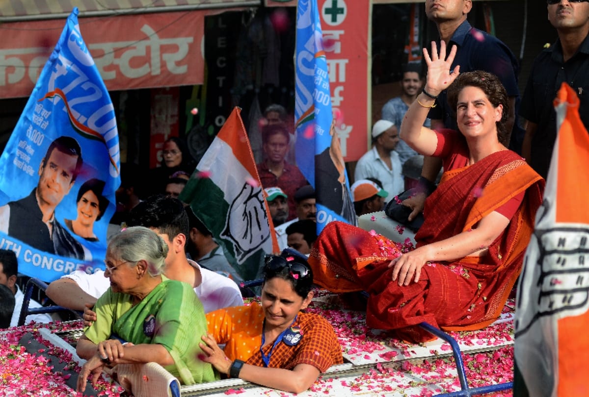 Lok sabha election 2019 priyanka gandhi vadra roadshow in delhi