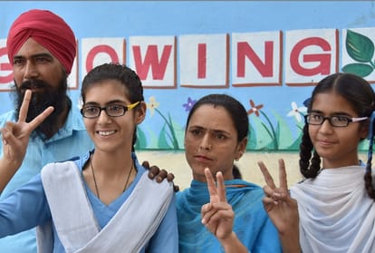 PSEB 10th Result 2019, Jasleen Kaur got second position in Punjab