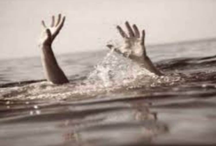 a lady tried to commit suicide in lucknow