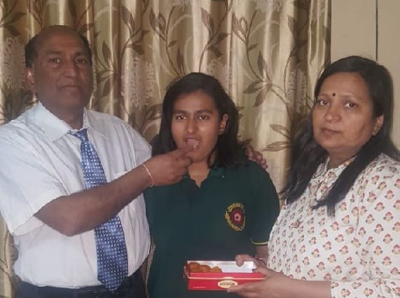 Vaishali district top with 95.4 percent marks