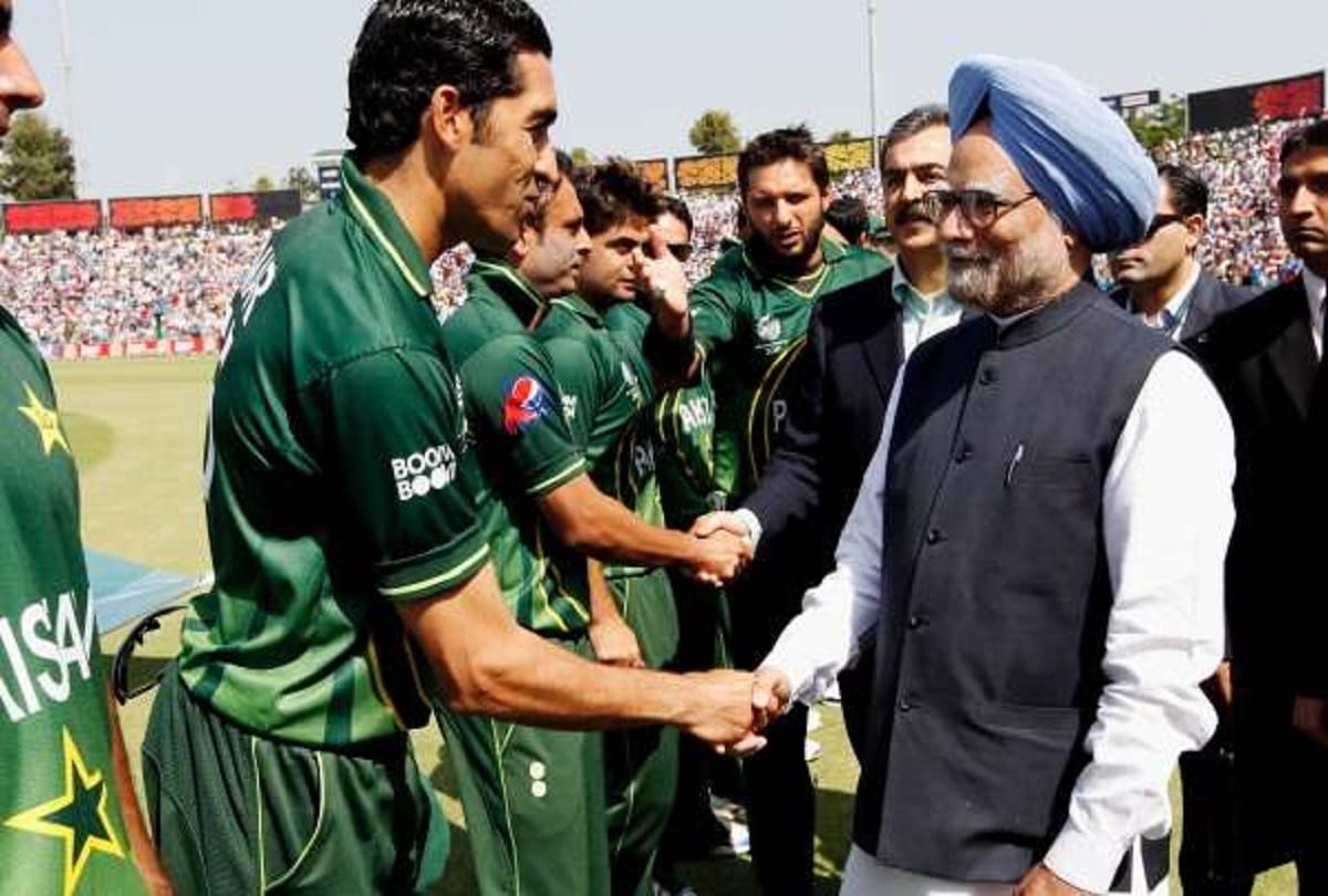 When India got ready to play against Pakistan without having food in cricket world cup 2011