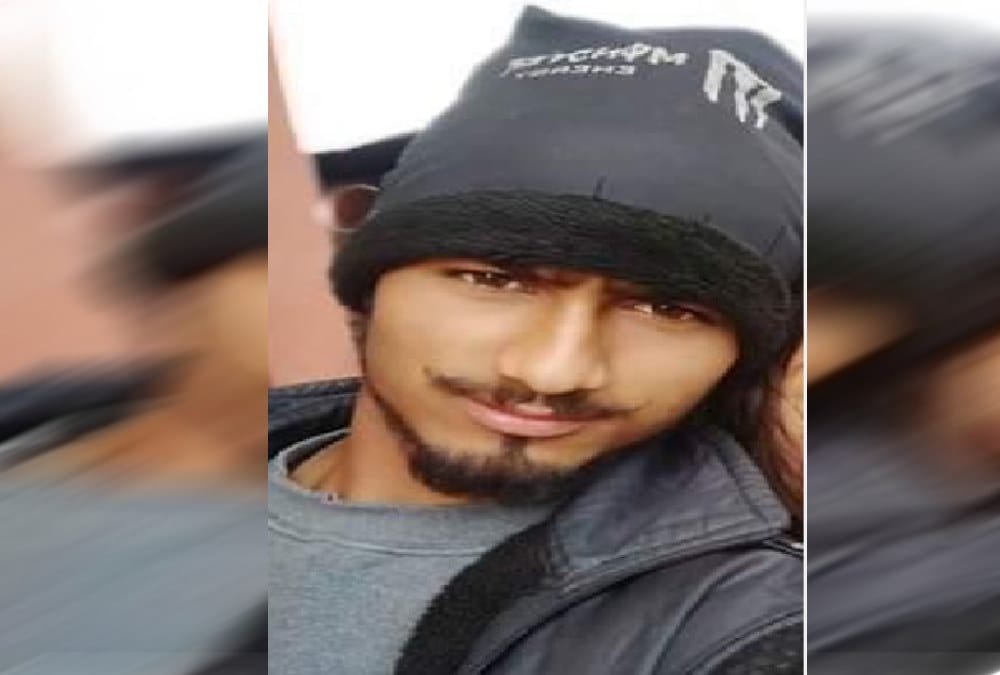 Boy shot Himself Unawares during Hunt in kotdwar only son in family 