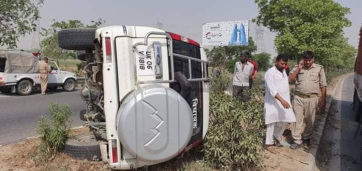 uttarakhand mla vehicle accident near hapur